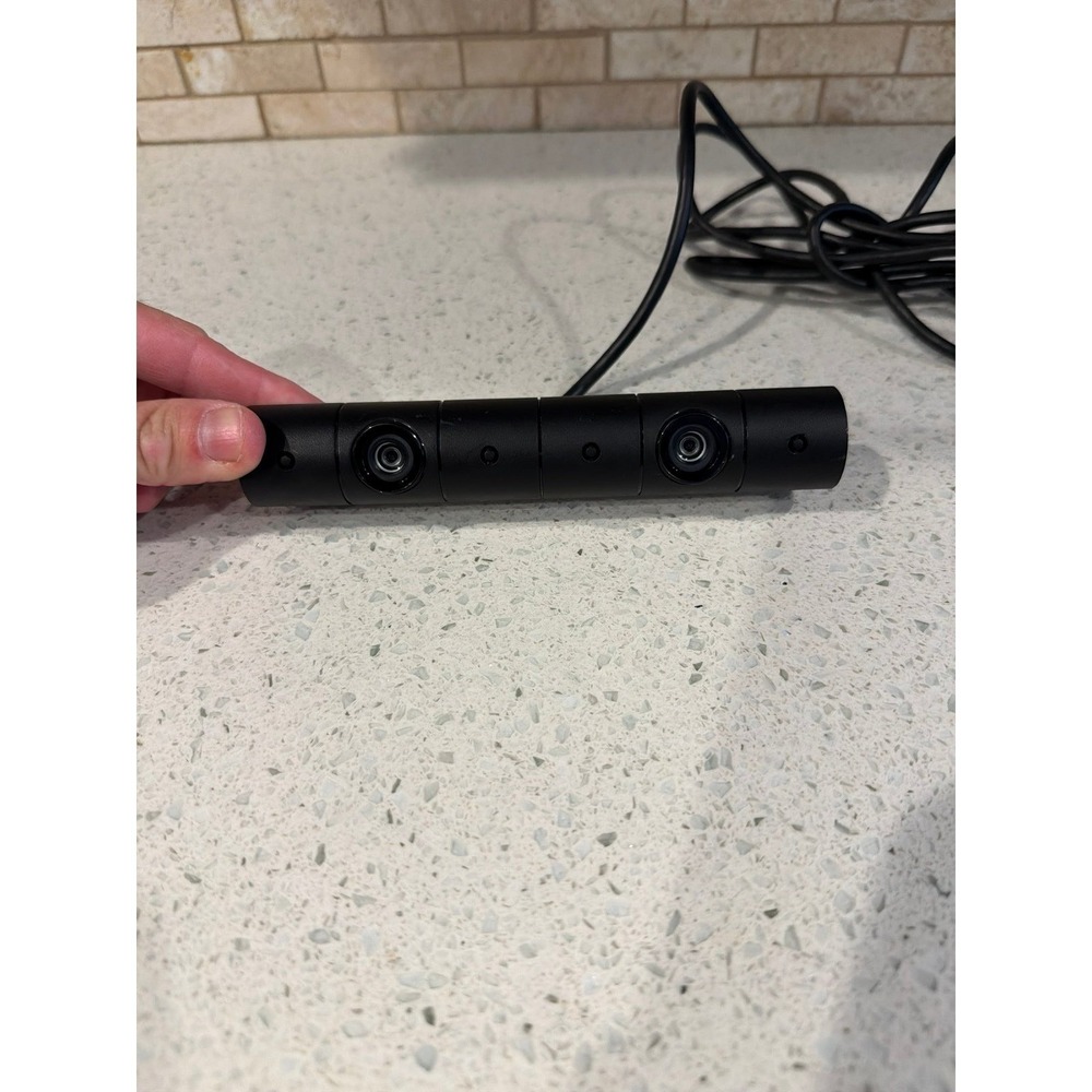 Sony PS4 Camera V2 CUHZEY2 Motion Sensor Tested - Picture 2 of 3